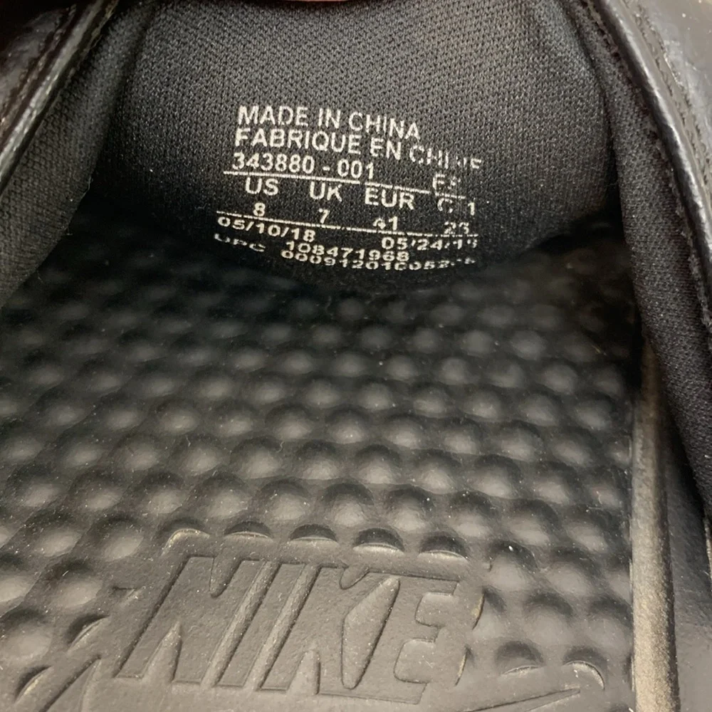 Nike men’s black sandals 343880 size 8